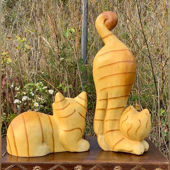 Set of 2 Artisan Folk Art Carved Solid Wooden Vintage Striped Cat Figurines - Picture 16 of 16